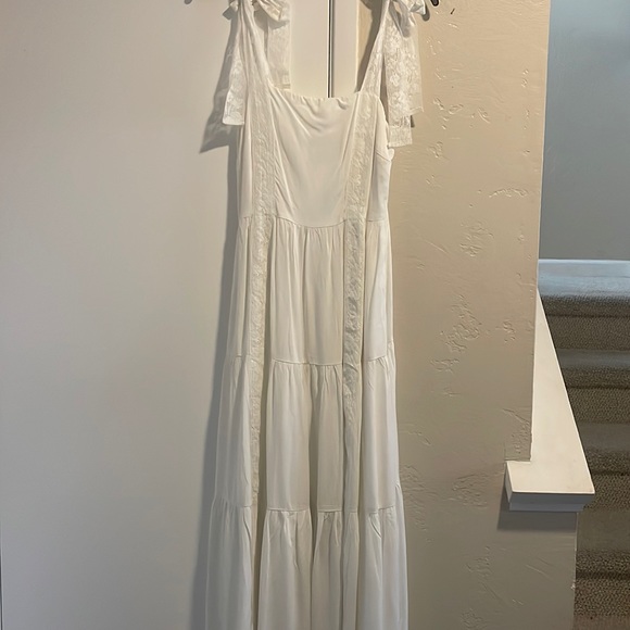 Lulus Dresses & Skirts - Lulus XS white long summer dress